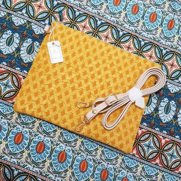 Purse, Crossbody. Mustard Yellow. NWT. - Picture 3 of 7